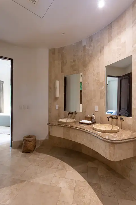 Casita Suite 6: the bathroom